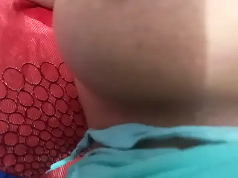 hot couple 000 online show from March 16, 2026, 6:45 pm