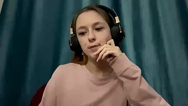 Snapshot of HOTBellakle chatting on November 15, 2025, 3:08 pm HOTBellakle online show from November 15, 2025, 3:08 pm