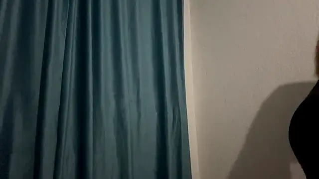 Snapshot of HOTBellakle chatting on November 30, 2025, 3:27 pm HOTBellakle online show from November 30, 2025, 3:27 pm