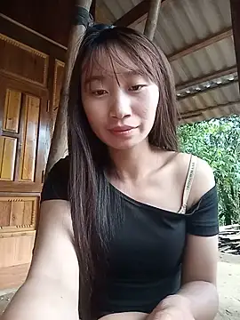 Snapshot of Linh_sexy98 chatting on May 12, 2026, 8:22 am Linh sexy98 online show from May 12, 2026, 8:22 am