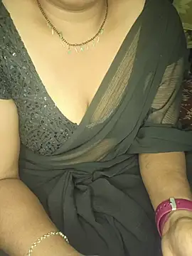 shreyareddy99 online show from November 8, 2025, 12:49 pm