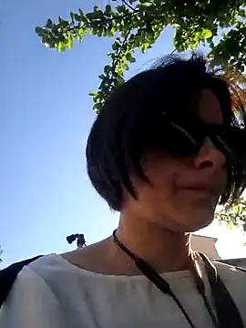 Snapshot of Piediniecollant chatting on April 19, 2026, 6:35 am Piediniecollant online show from April 19, 2026, 6:35 am