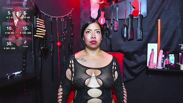 Loana bdsm online show from June 5, 2026, 4:30 am