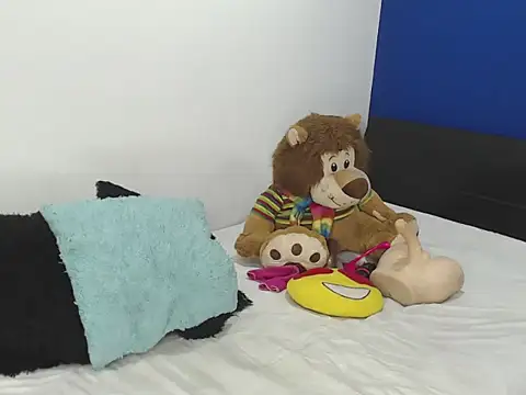 EmmilyConnor online show from February 20, 2026, 8:42 pm