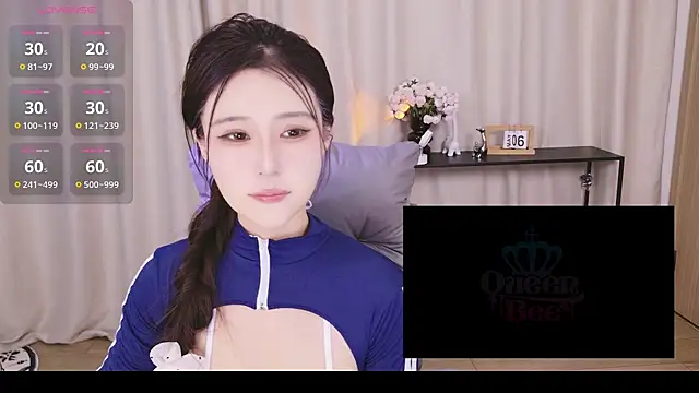 Snapshot of JoJo-ovo chatting on November 28, 2025, 9:56 am JoJo-ovo online show from November 28, 2025, 9:56 am