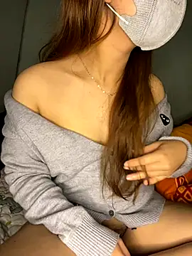 Snapshot of Beauty_in chatting on December 2, 2025, 3:29 pm Beauty in online show from December 2, 2025, 3:29 pm