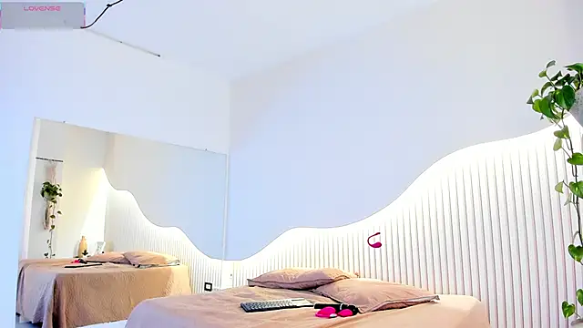 Angy-Avila online show from March 10, 2026, 4:06 am