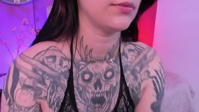 mia jagger online show from February 10, 2026, 7:18 pm