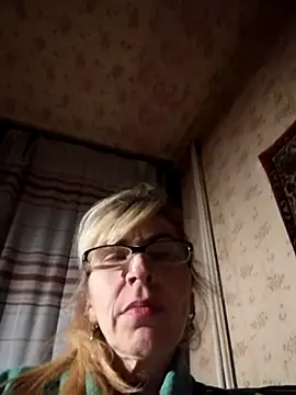 Georgette466 online show from December 1, 2025, 2:33 pm