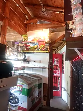 Camila-Valverde online show from December 4, 2025, 2:37 pm