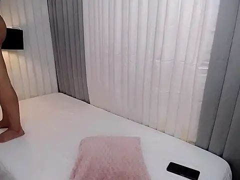 Snapshot of Xhugejerkingtrans chatting on January 10, 2026, 10:06 am Xhugejerkingtrans online show from January 10, 2026, 10:06 am