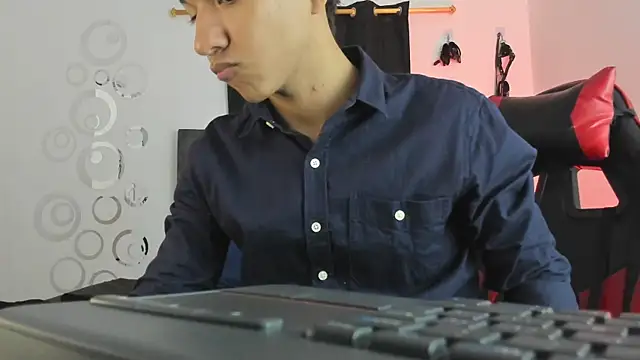 Snapshot of Maximiliano_Khalil chatting on November 26, 2025, 7:26 pm Maximiliano Khalil online show from November 26, 2025, 7:26 pm