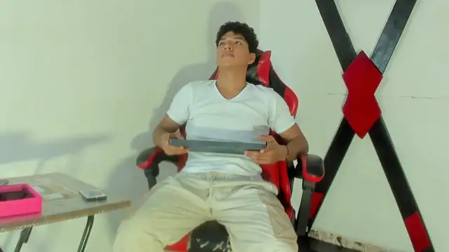 Maximiliano Khalil online show from March 17, 2026, 7:39 pm