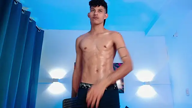 KamiSuarez online show from January 15, 2026, 7:39 pm