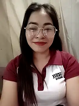 Bamboo-niee123 online show from May 3, 2026, 5:46 am