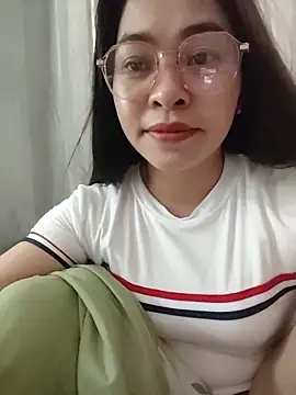 Snapshot of Bamboo-niee123 chatting on June 15, 2026, 5:42 am Bamboo-niee123 online show from June 15, 2026, 5:42 am