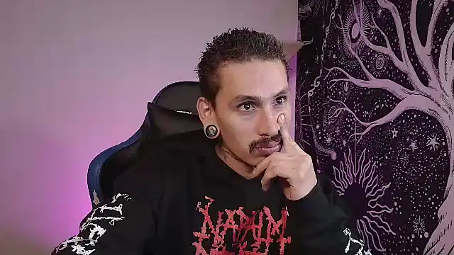 Snapshot of mateos6_6 chatting on November 26, 2025, 2:34 am mateos6 6 online show from November 26, 2025, 2:34 am