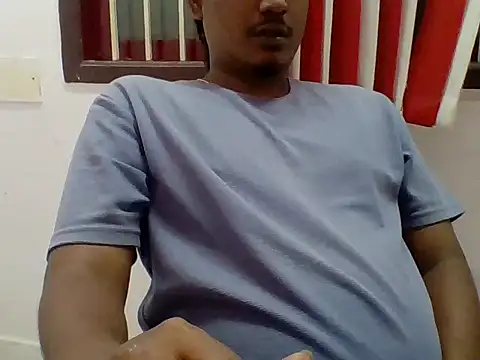 Snapshot of Lycan1993 chatting on November 23, 2025, 1:44 pm Lycan1993 online show from November 23, 2025, 1:44 pm