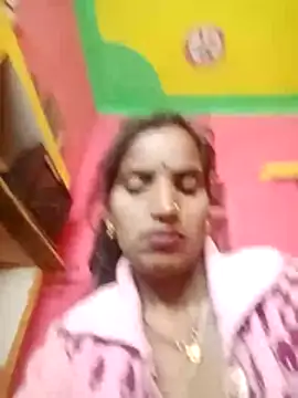 Snapshot of Anju_setty chatting on November 6, 2025, 10:43 pm Anju setty online show from November 6, 2025, 10:43 pm