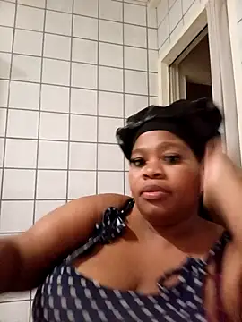 ThickLeeyanaXX online show from December 19, 2025, 7:21 pm