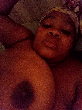 ThickLeeyanaXX online show from January 12, 2026, 4:50 am