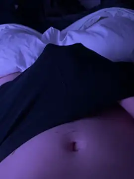 Snapshot of rb2357 chatting on December 16, 2025, 11:10 pm rb2357 online show from December 16, 2025, 11:10 pm