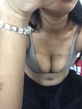 Snapshot of Lalmaya chatting on November 4, 2025, 6:07 pm Lalmaya online show from November 4, 2025, 6:07 pm