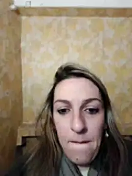 Snapshot of Anaiscpl2405 chatting on November 19, 2025, 4:40 pm Anaiscpl2405 online show from November 19, 2025, 4:40 pm