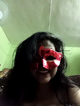 Snapshot of LOVE__RANI chatting on May 18, 2026, 4:18 am LOVE RANI online show from May 18, 2026, 4:18 am