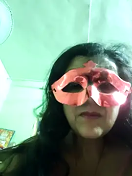Snapshot of LOVE__RANI chatting on May 25, 2026, 7:42 pm LOVE RANI online show from May 25, 2026, 7:42 pm