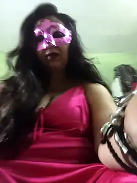 Snapshot of LOVE__RANI chatting on July 8, 2026, 3:38 pm LOVE RANI online show from July 8, 2026, 3:38 pm