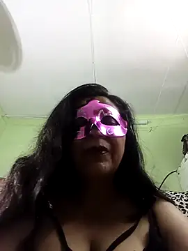 Snapshot of LOVE__RANI chatting on July 9, 2026, 4:38 am LOVE RANI online show from July 9, 2026, 4:38 am