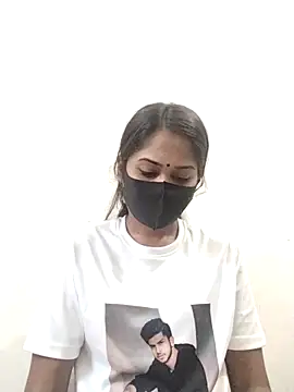 Snapshot of Green_LaDY66 chatting on November 2, 2025, 11:01 am Green LaDY66 online show from November 2, 2025, 11:01 am