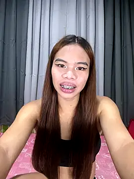 Snapshot of kierra_fox chatting on November 30, 2025, 1:48 pm kierra fox online show from November 30, 2025, 1:48 pm