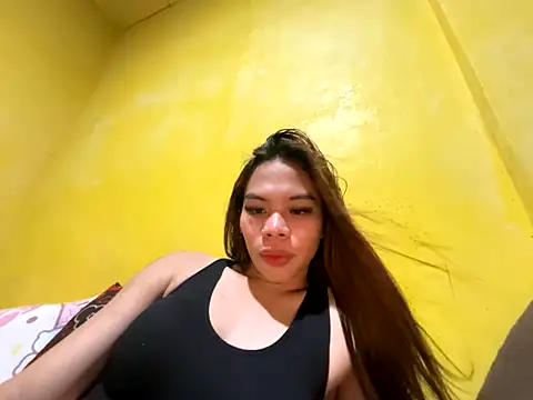 Snapshot of kierra_fox chatting on December 21, 2025, 10:55 am kierra fox online show from December 21, 2025, 10:55 am