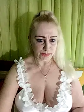 Esenia505 online show from April 23, 2026, 3:03 pm