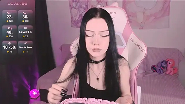 Snapshot of ophelia_amber chatting on June 28, 2026, 1:11 am ophelia amber online show from June 28, 2026, 1:11 am