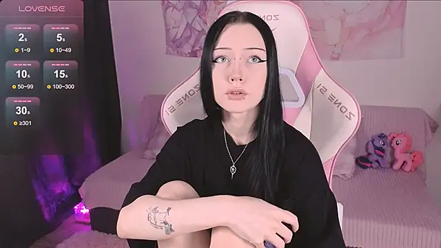 Snapshot of ophelia_amber chatting on July 1, 2026, 7:32 am ophelia amber online show from July 1, 2026, 7:32 am