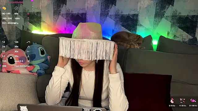 Snapshot of OhNicolle chatting on November 14, 2025, 9:02 pm OhNicolle online show from November 14, 2025, 9:02 pm