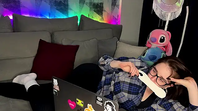 Snapshot of OhNicolle chatting on November 20, 2025, 12:00 am OhNicolle online show from November 20, 2025, 12:00 am