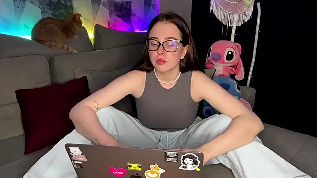 Snapshot of OhNicolle chatting on November 20, 2025, 9:47 pm OhNicolle online show from November 20, 2025, 9:47 pm