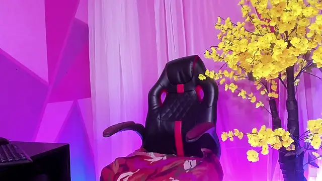 NovaNight  online show from January 8, 2026, 11:45 am