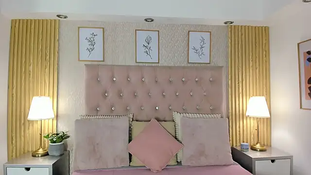KamyGlam online show from July 30, 2026, 8:08 pm