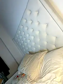 Snapshot of isabella-montes chatting on November 30, 2025, 1:53 am isabella-montes online show from November 30, 2025, 1:53 am