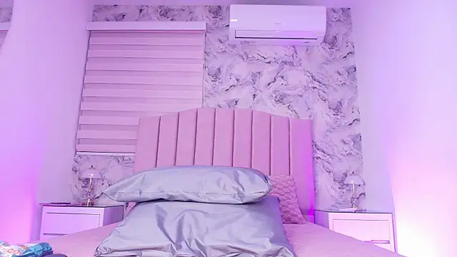 emma trix online show from April 8, 2026, 11:54 am