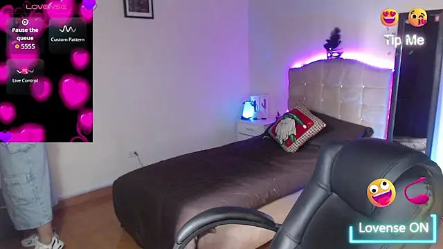 Snapshot of _anne_hot21 chatting on December 1, 2025, 6:02 pm anne hot21 online show from December 1, 2025, 6:02 pm