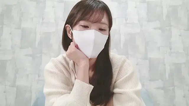 Minami jjjj online show from December 17, 2025, 1:00 am