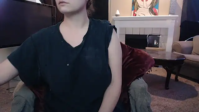 Snapshot of Skyl31 chatting on November 4, 2025, 10:20 pm Skyl31 online show from November 4, 2025, 10:20 pm