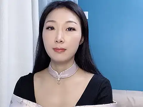 ella55-- online show from November 17, 2025, 3:45 am