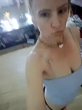 Karebearz1 online show from November 1, 2025, 4:58 am